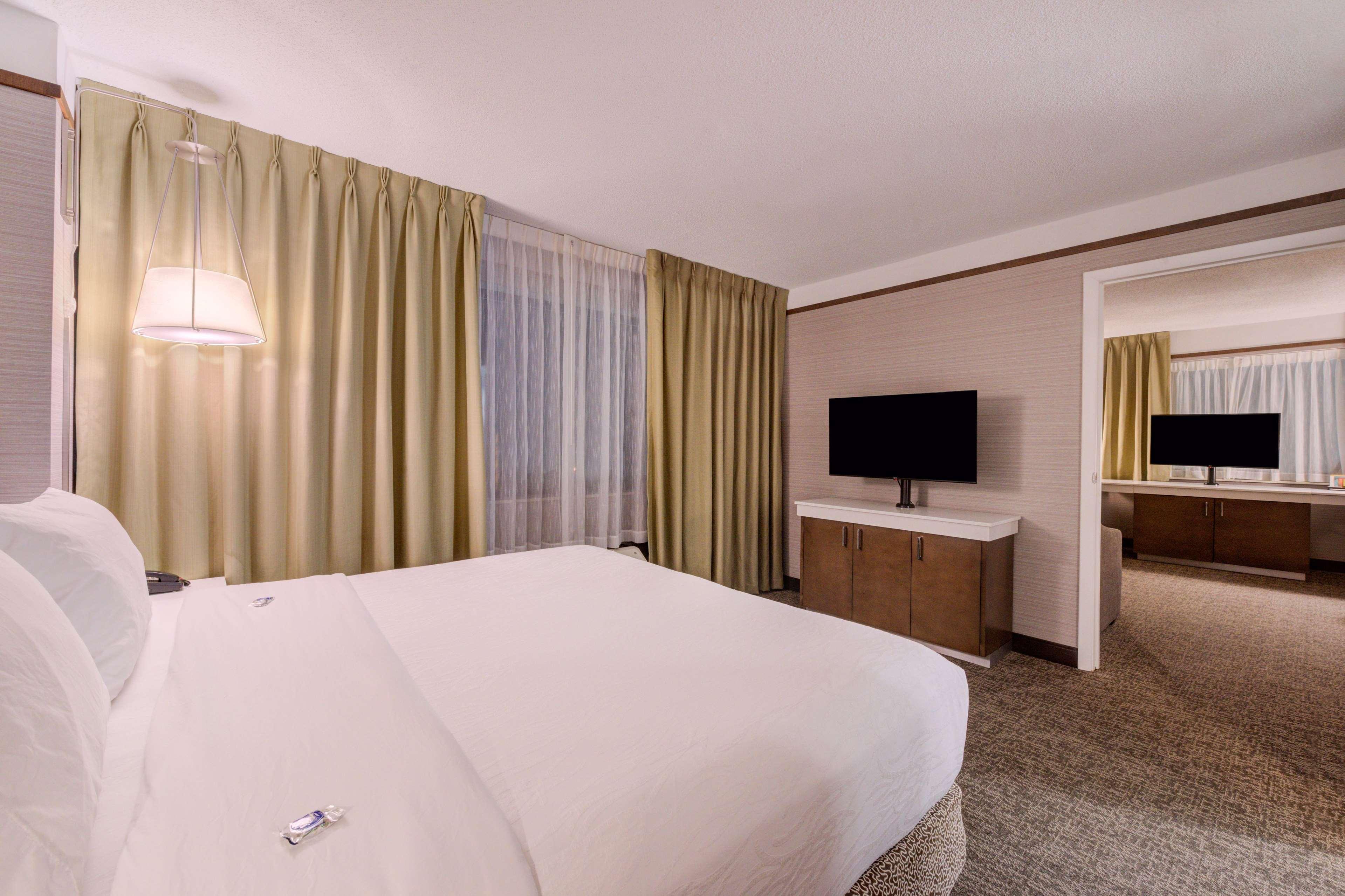 Hilton Garden Inn Detroit Southfield Dış mekan fotoğraf