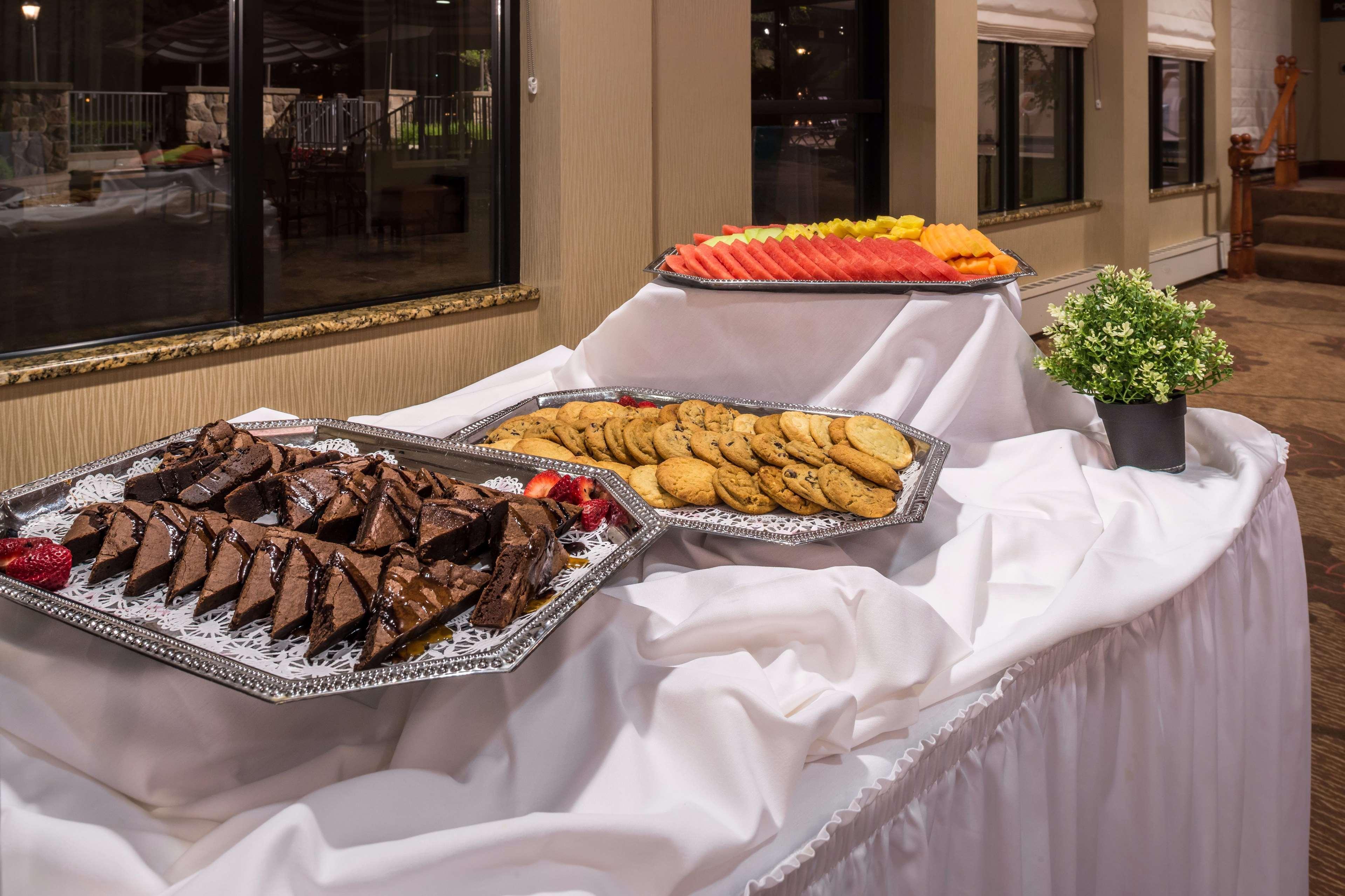 Hilton Garden Inn Detroit Southfield Dış mekan fotoğraf